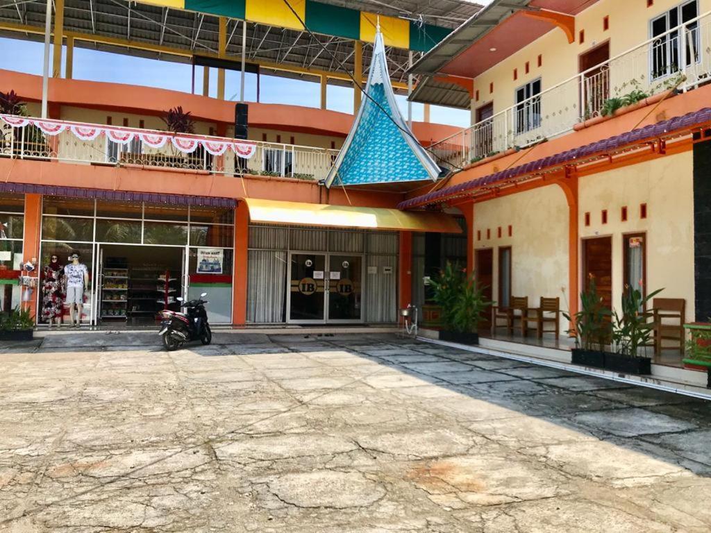 Penginapan Intan Bandara Παντάνγκ Εξωτερικό φωτογραφία